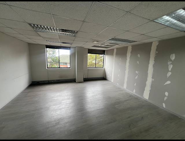 190M² OFFICE TO LET IN UMHLANGA RIDGE